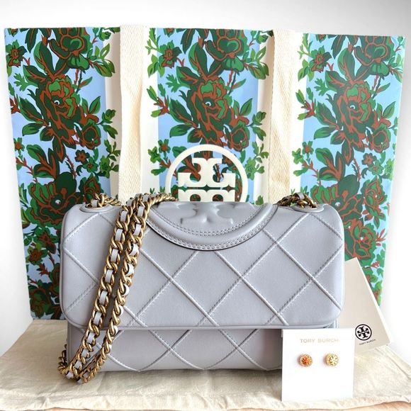 AUTHENTICATED NWT Tory Burch Fleming Soft Shoulder Bag & Miller Pavé Studs $700 - Picture 17 of 17